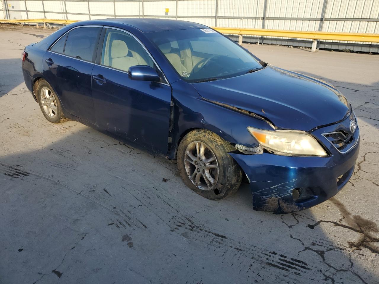 2010 Toyota Camry - Image 4