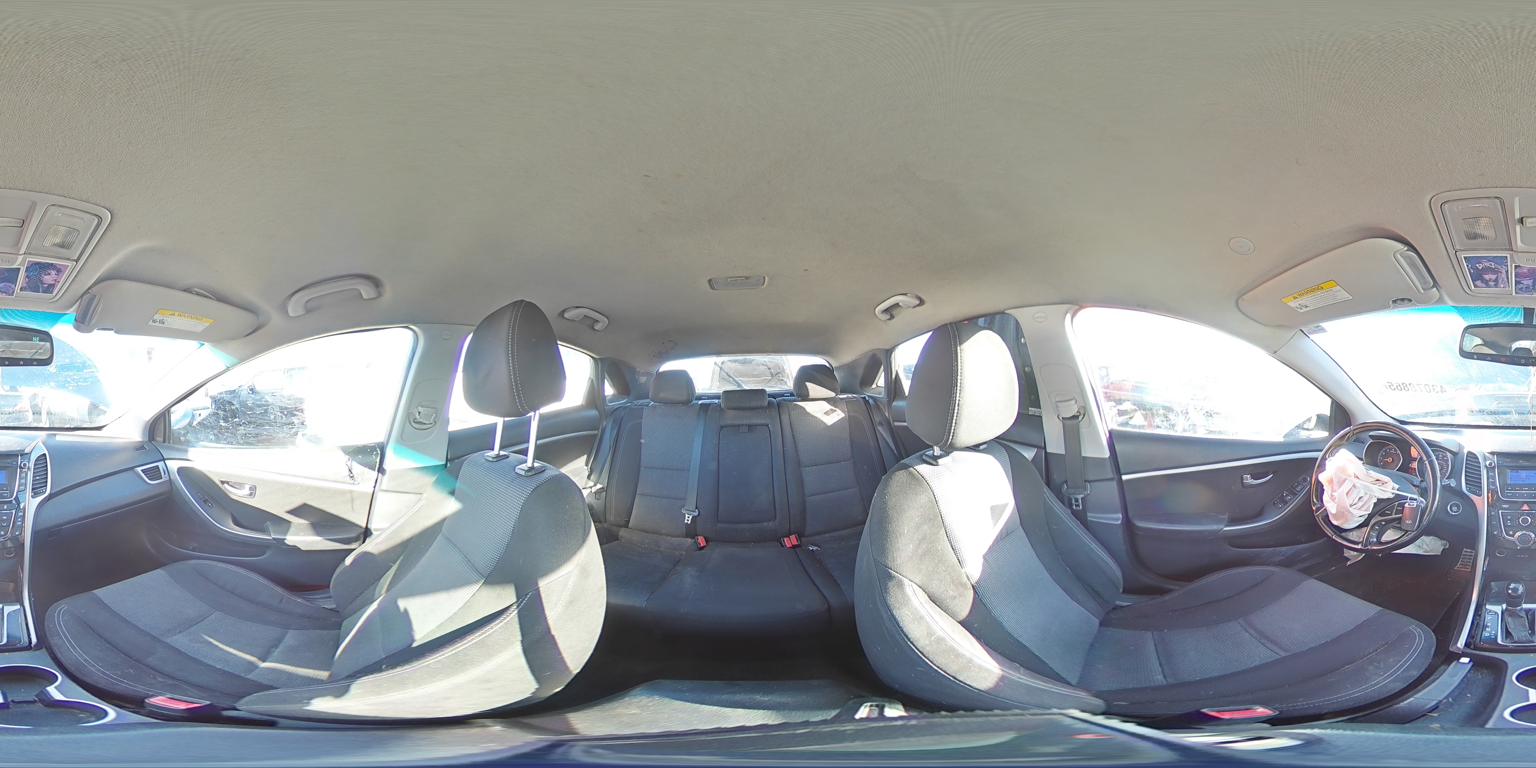 2013 Hyundai Elantra - Image 13