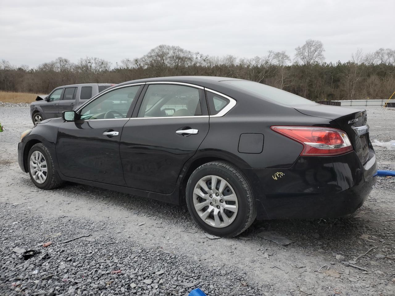 2013 Nissan Altima - Image 2