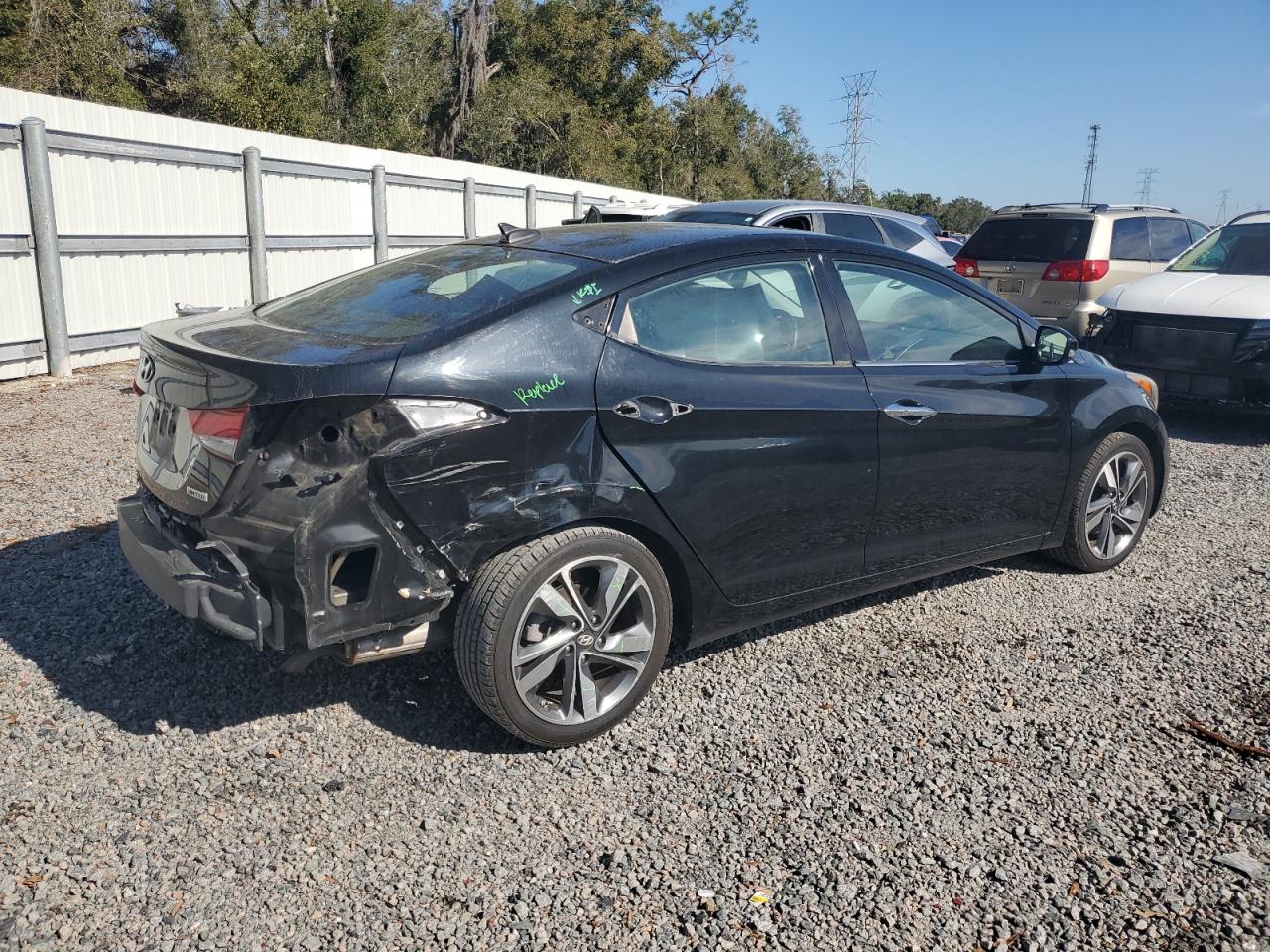 2014 Hyundai Elantra - Image 3