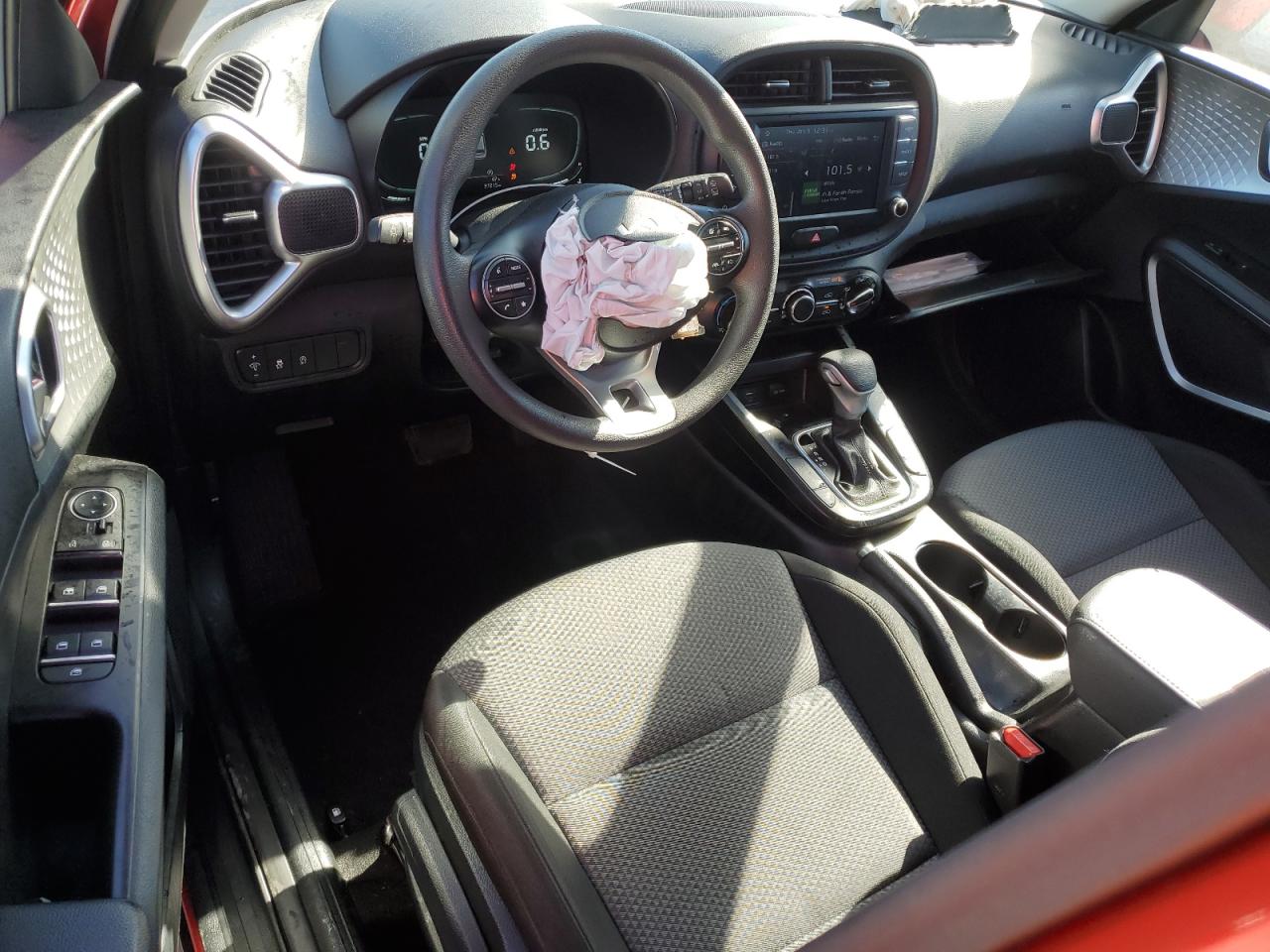 2023 Kia Soul - Image 8