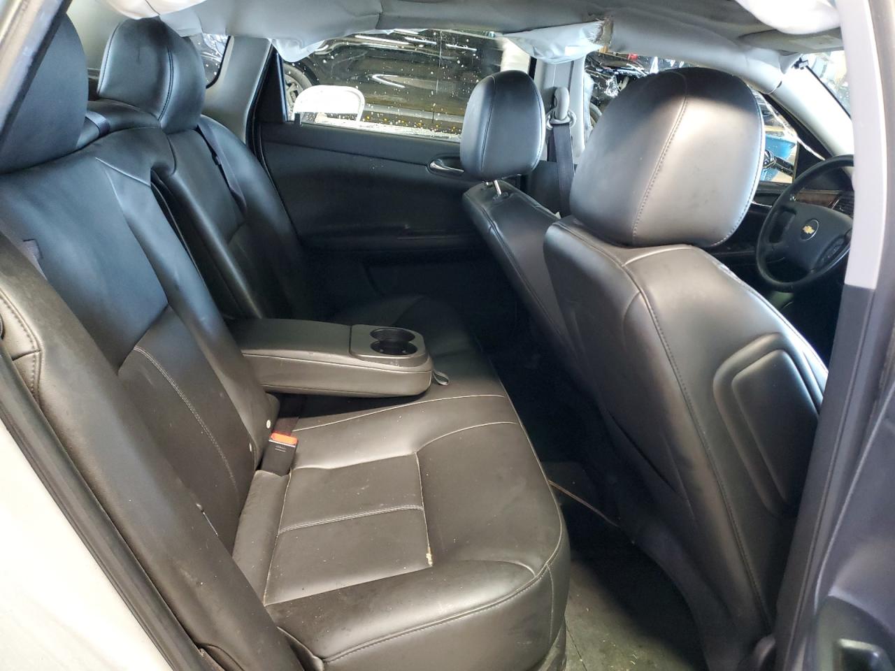 2012 Chevrolet Impala - Image 10
