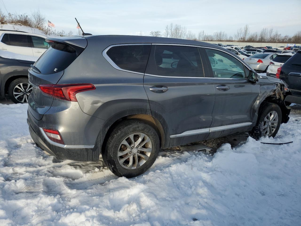 2019 Hyundai Santa Fe - Image 3