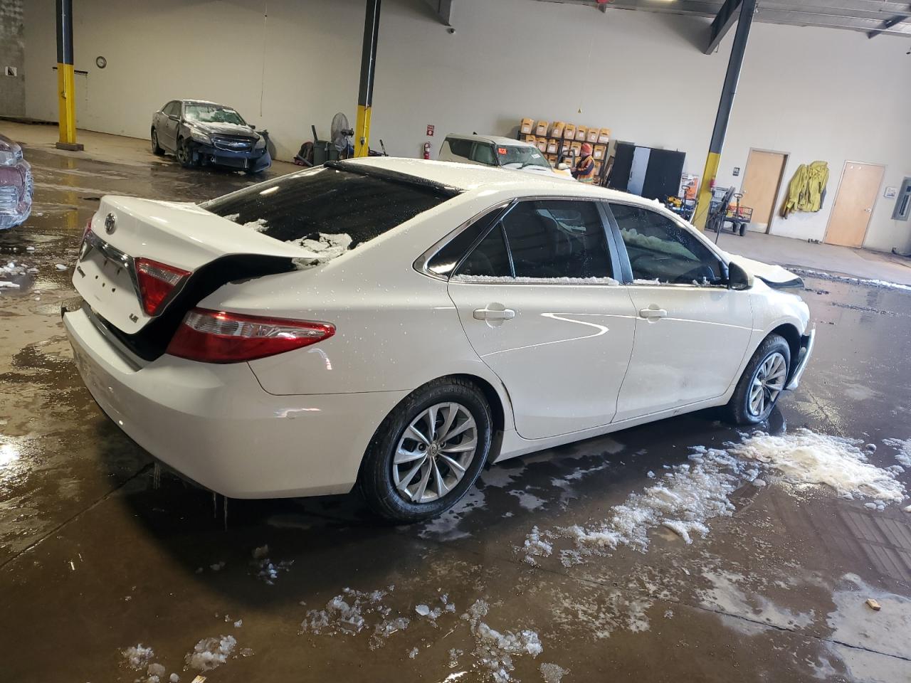 2016 Toyota Camry - Image 3