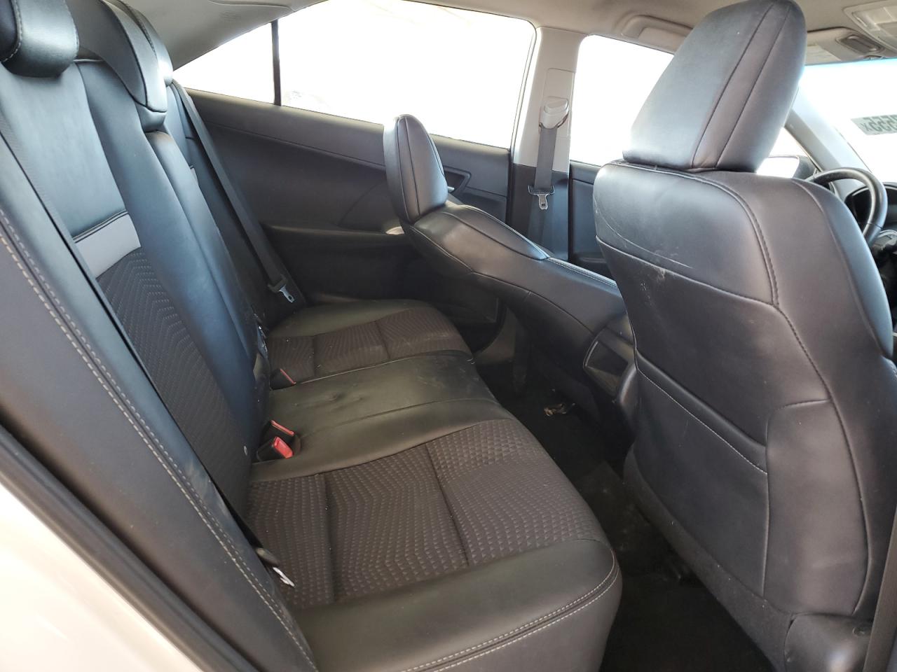 2014 Toyota Camry - Image 10