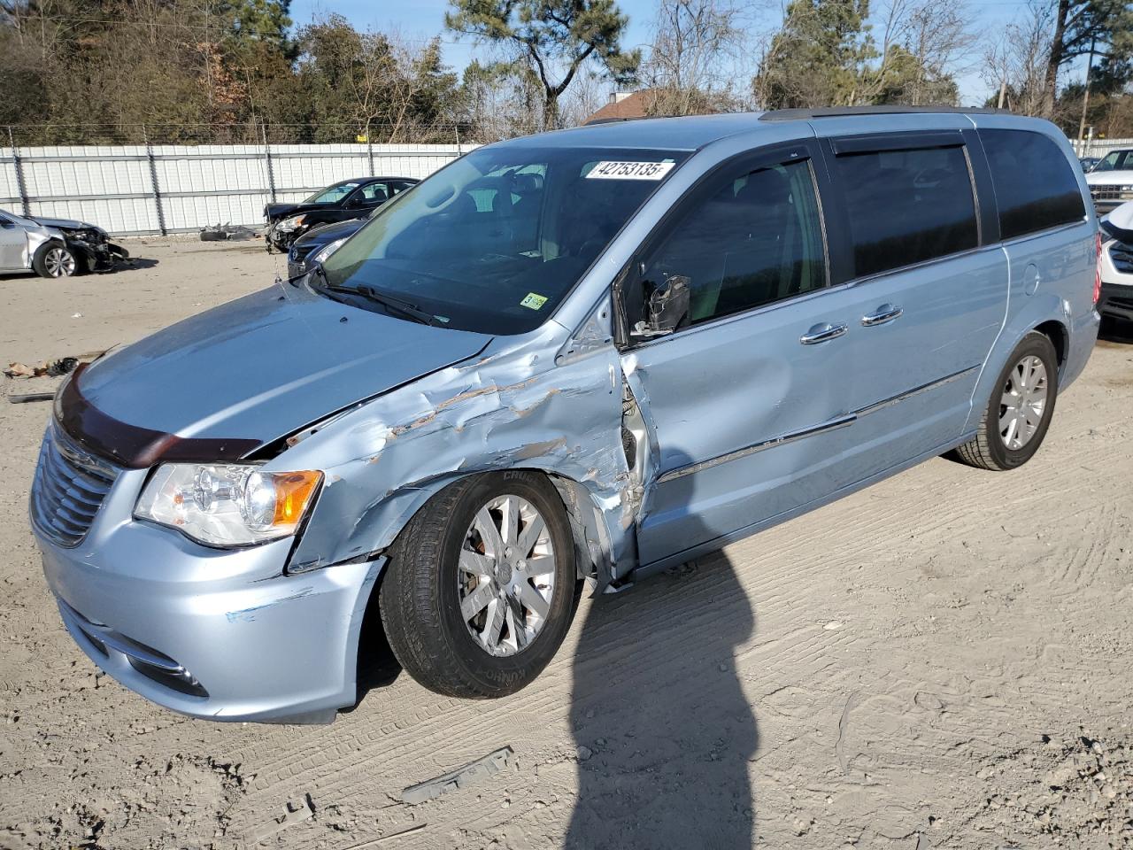 Hampton, VA에서 판매 중인 2016 Chrysler Town & Country Touring - Front End