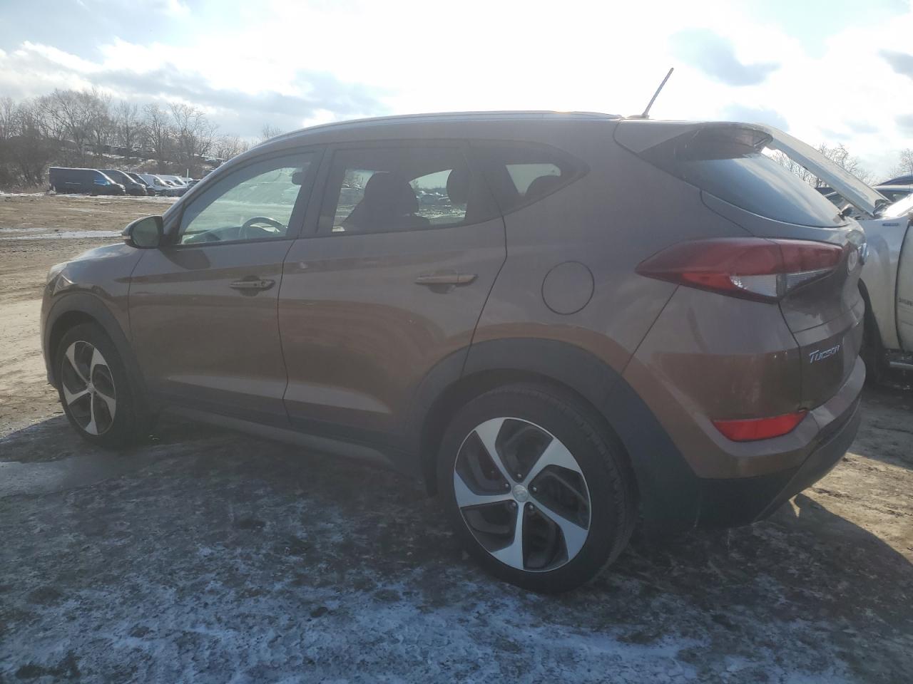 2016 Hyundai Tucson - Image 2