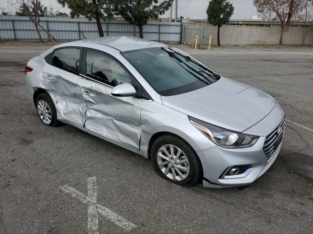 2022 Hyundai Accent - Image 4