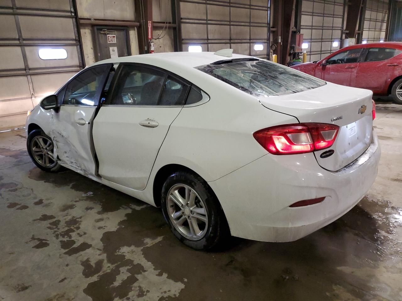 2017 Chevrolet Cruze - Image 2