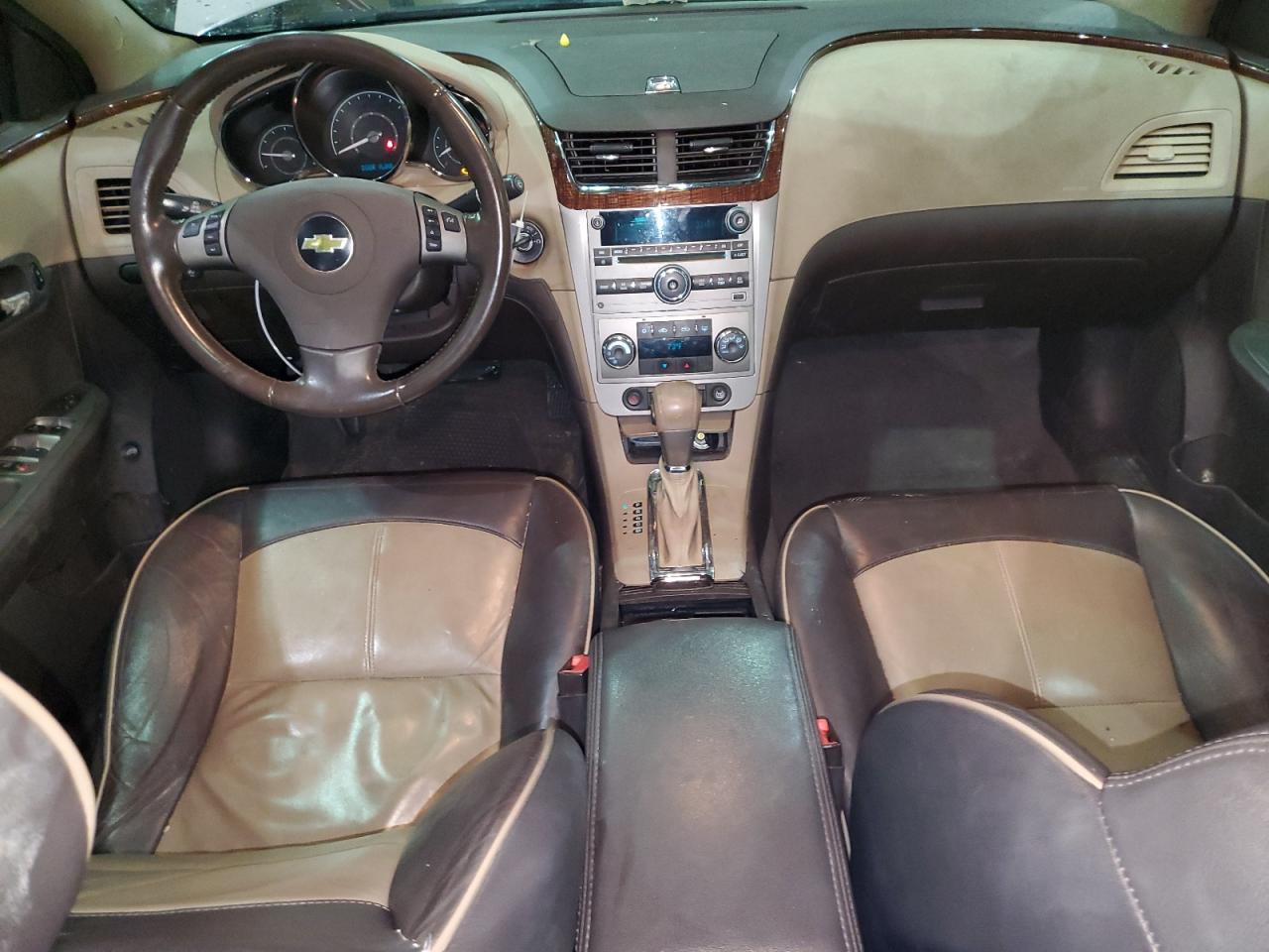 2011 Chevrolet Malibu - Image 8