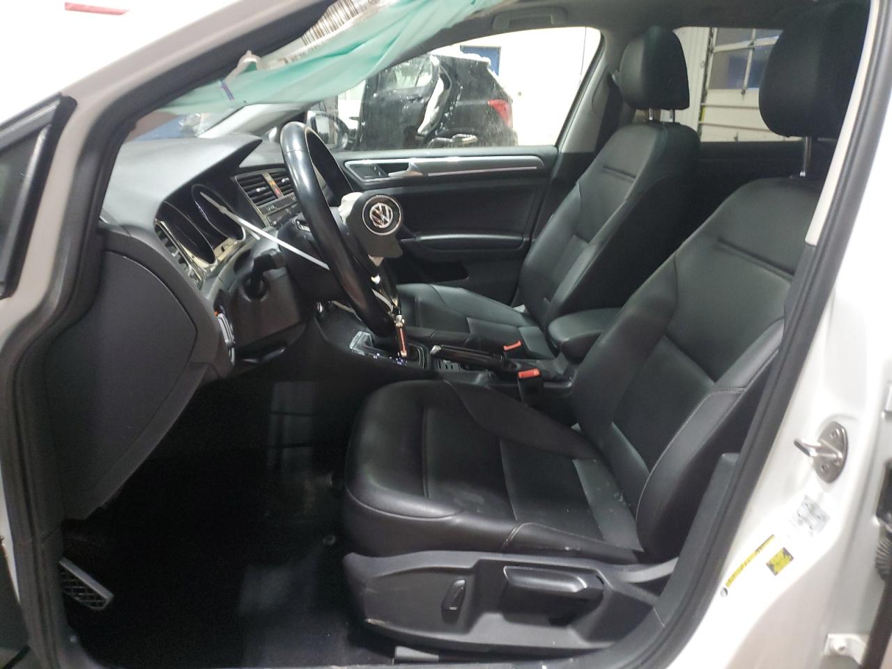 2018 Volkswagen Golf - Image 7