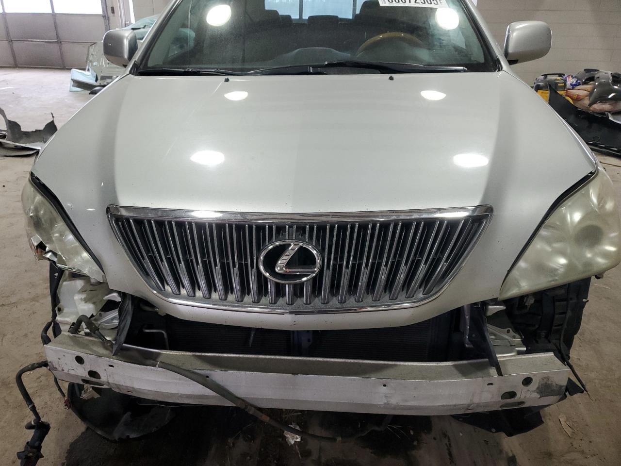 2004 Lexus RX - Image 12