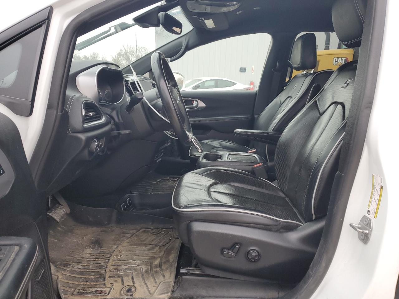 2019 Chrysler Pacifica - Image 7