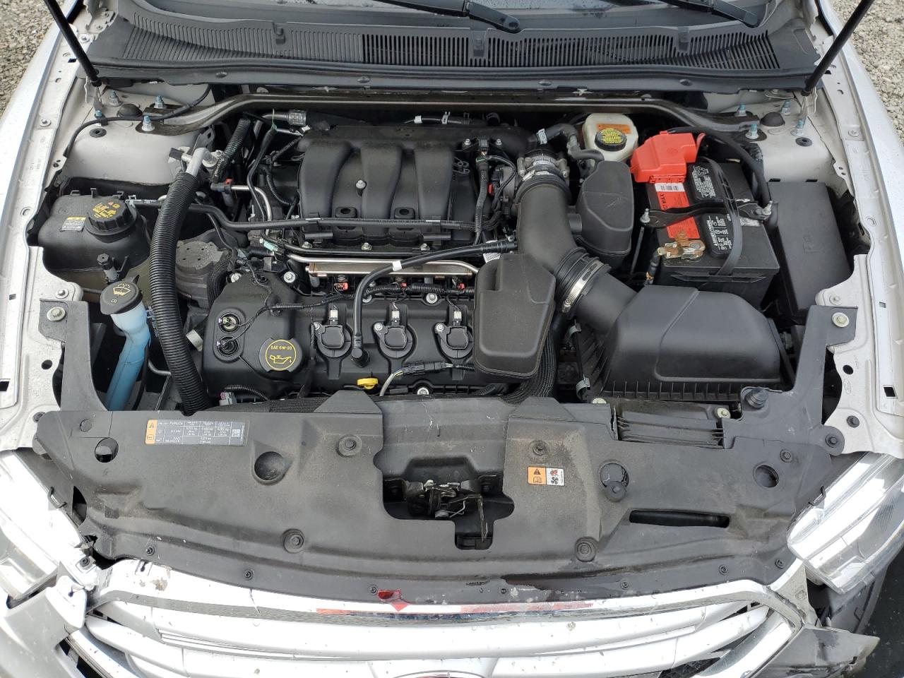 2017 Ford Taurus - Image 13