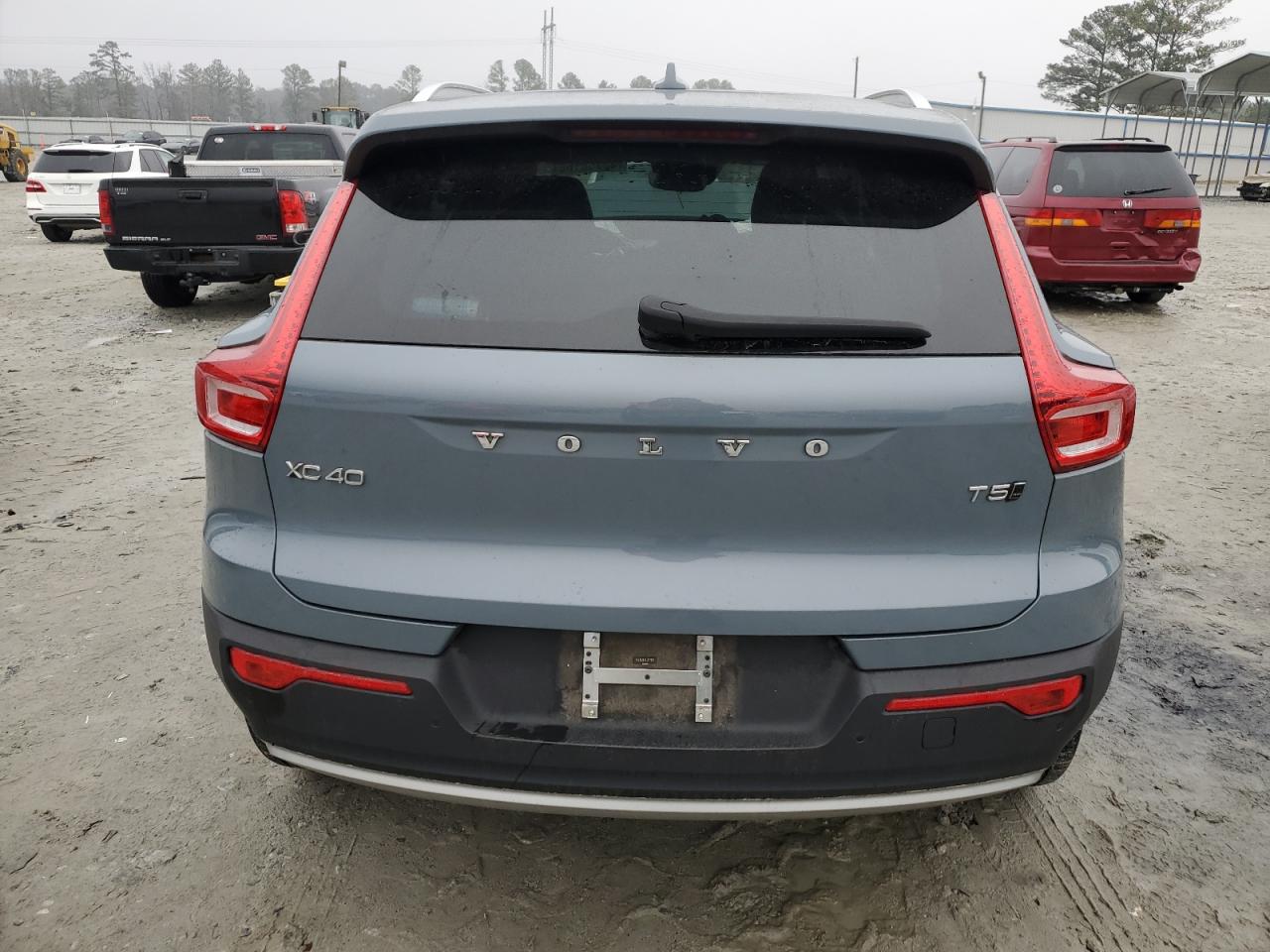 2020 Volvo XC40 - Image 6