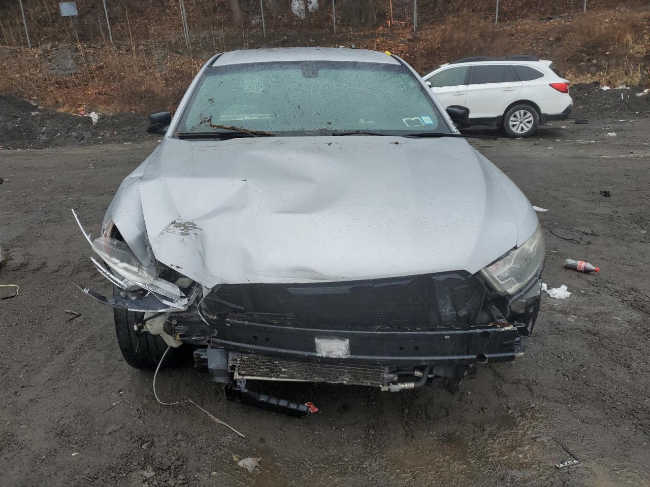 2014 Ford Taurus - Image 5