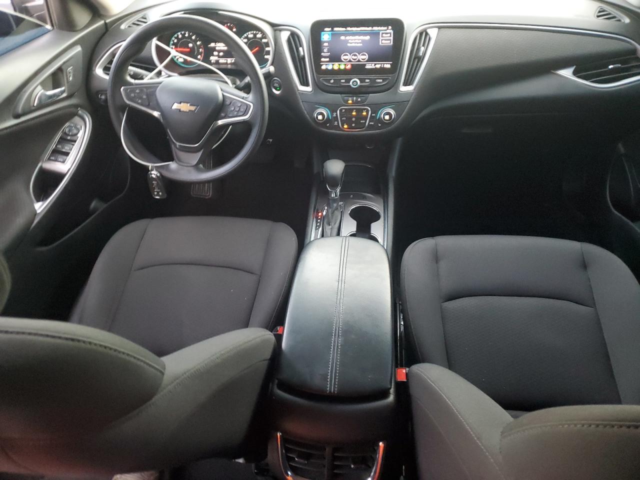 2022 Chevrolet Malibu - Image 8