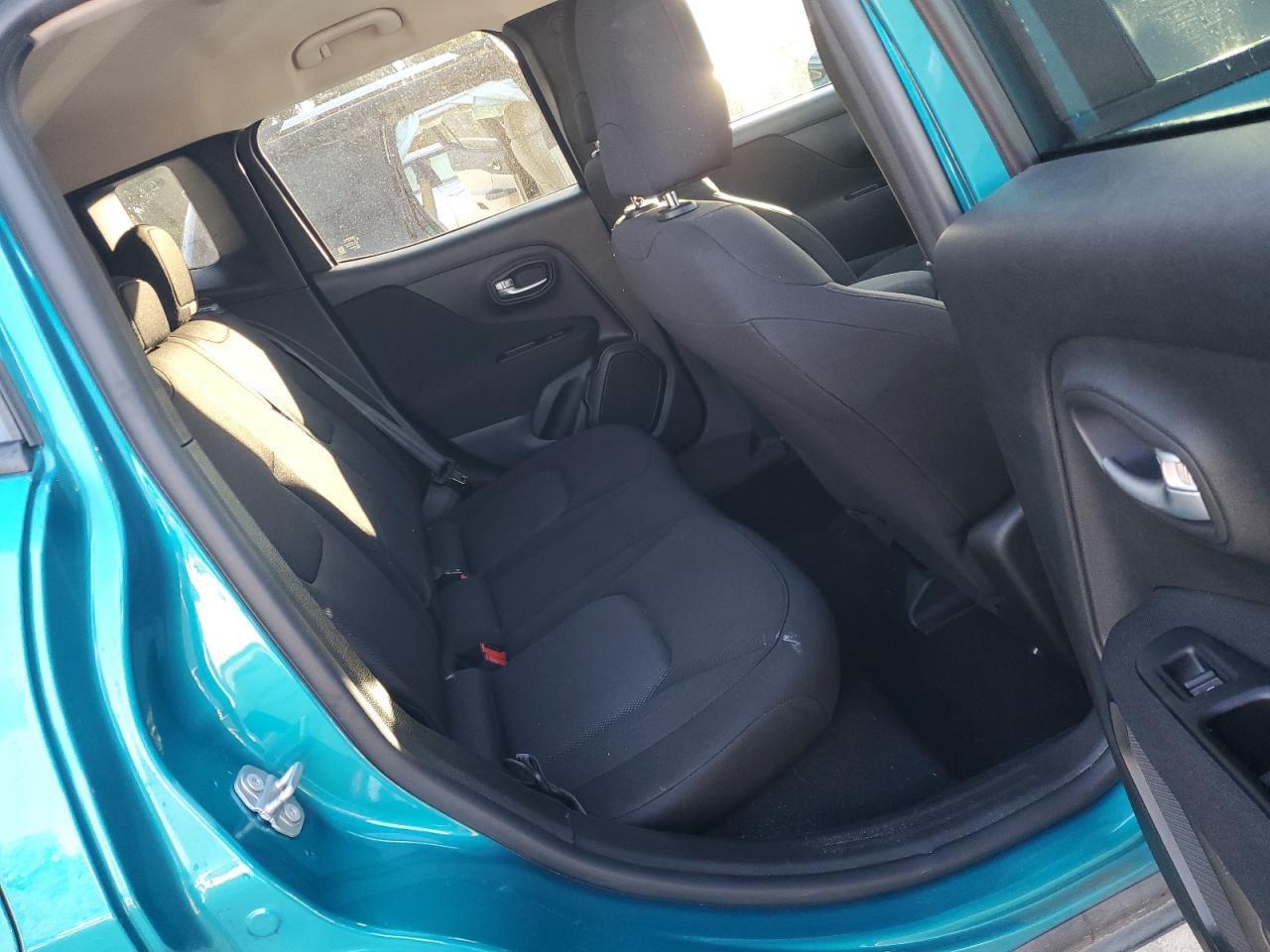 ZACNJDAB3MPM36297 Jeep Renegade 2021. Фото: 9