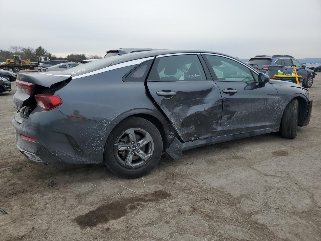 2022 Kia K5 - Image 3