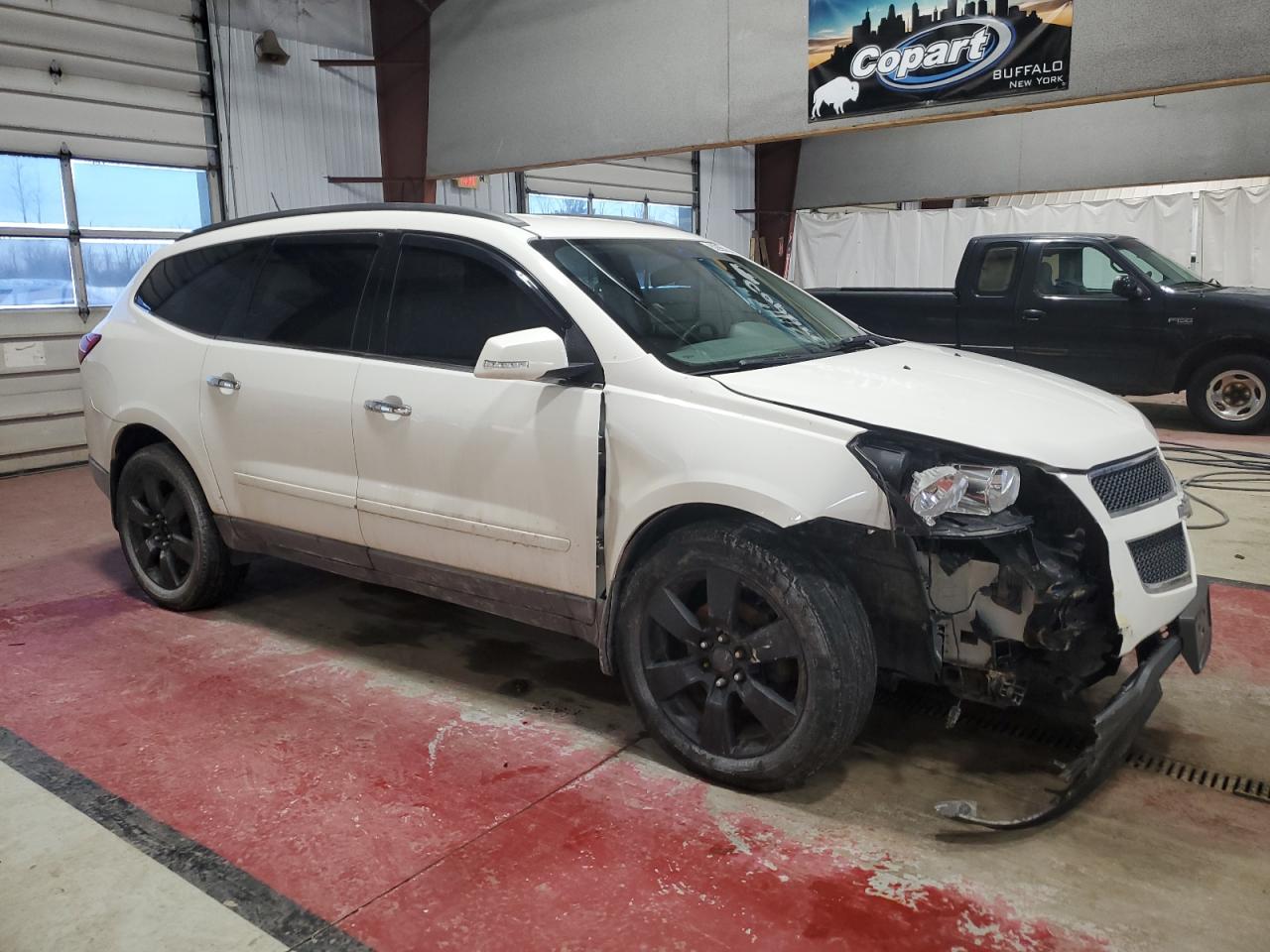2010 Chevrolet Traverse - Image 4