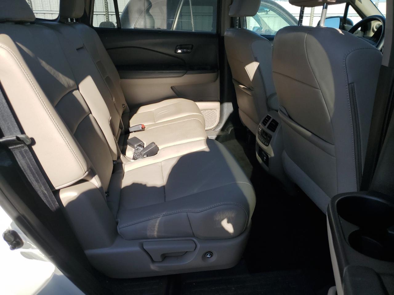 2019 Honda Pilot - Image 11