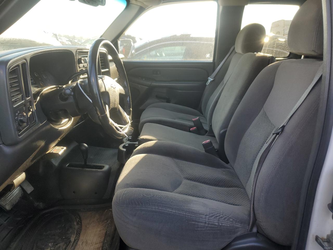 2006 Chevrolet Silverado - Image 7