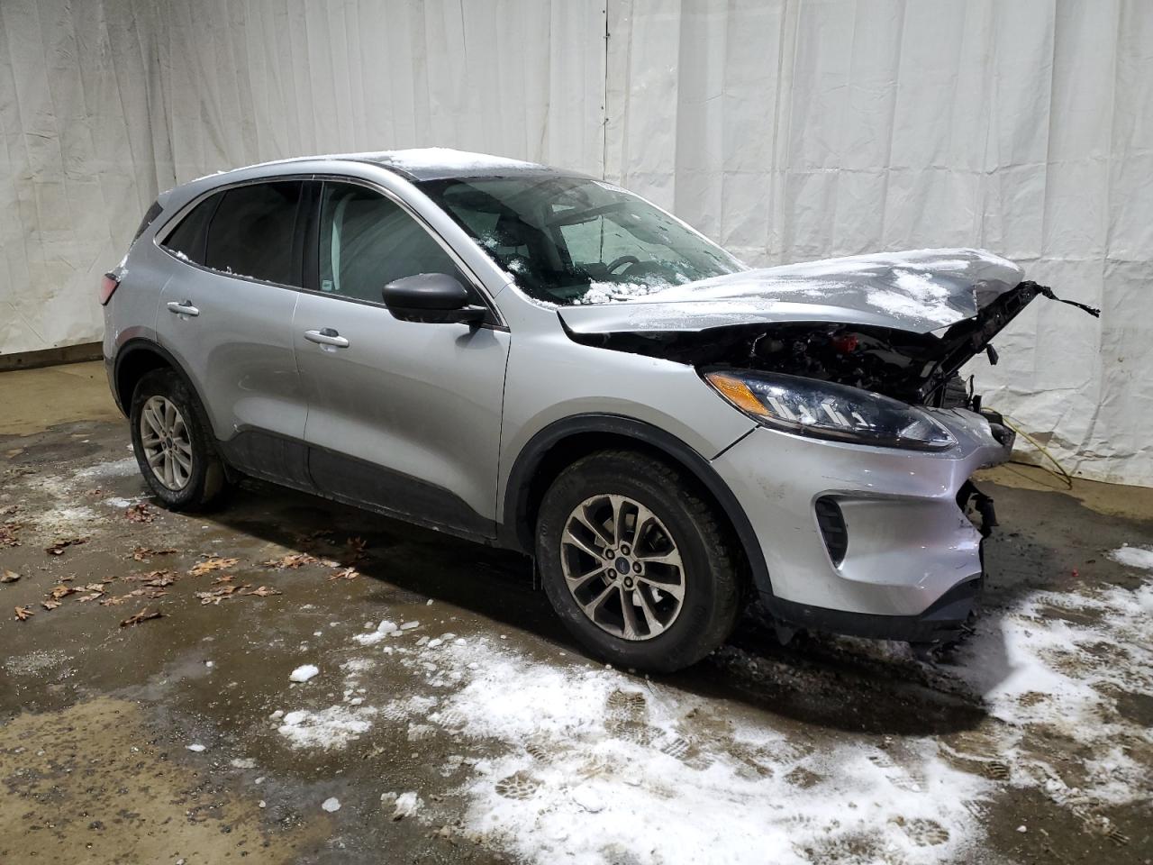 2022 Ford Escape - Image 4