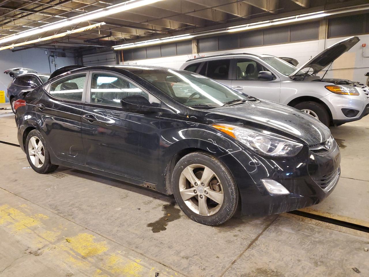 2013 Hyundai Elantra - Image 4