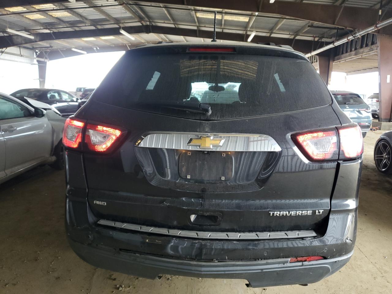2015 Chevrolet Traverse - Image 6