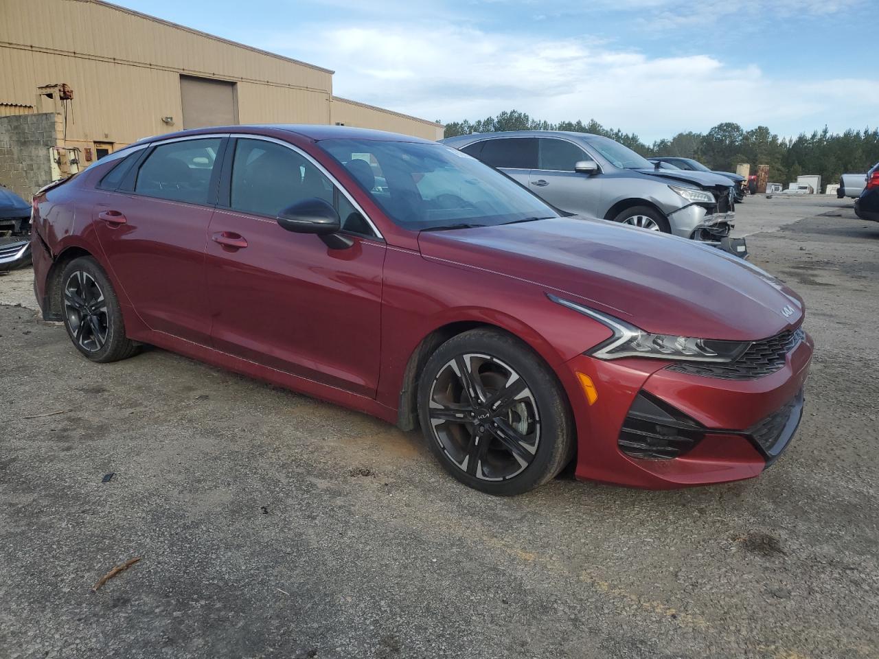 2022 Kia K5 - Image 4