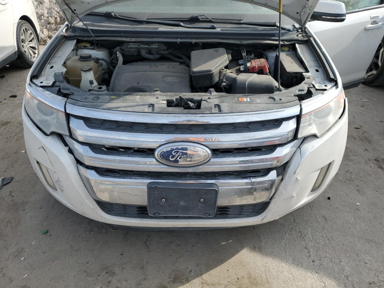 2014 Ford Edge - Image 12