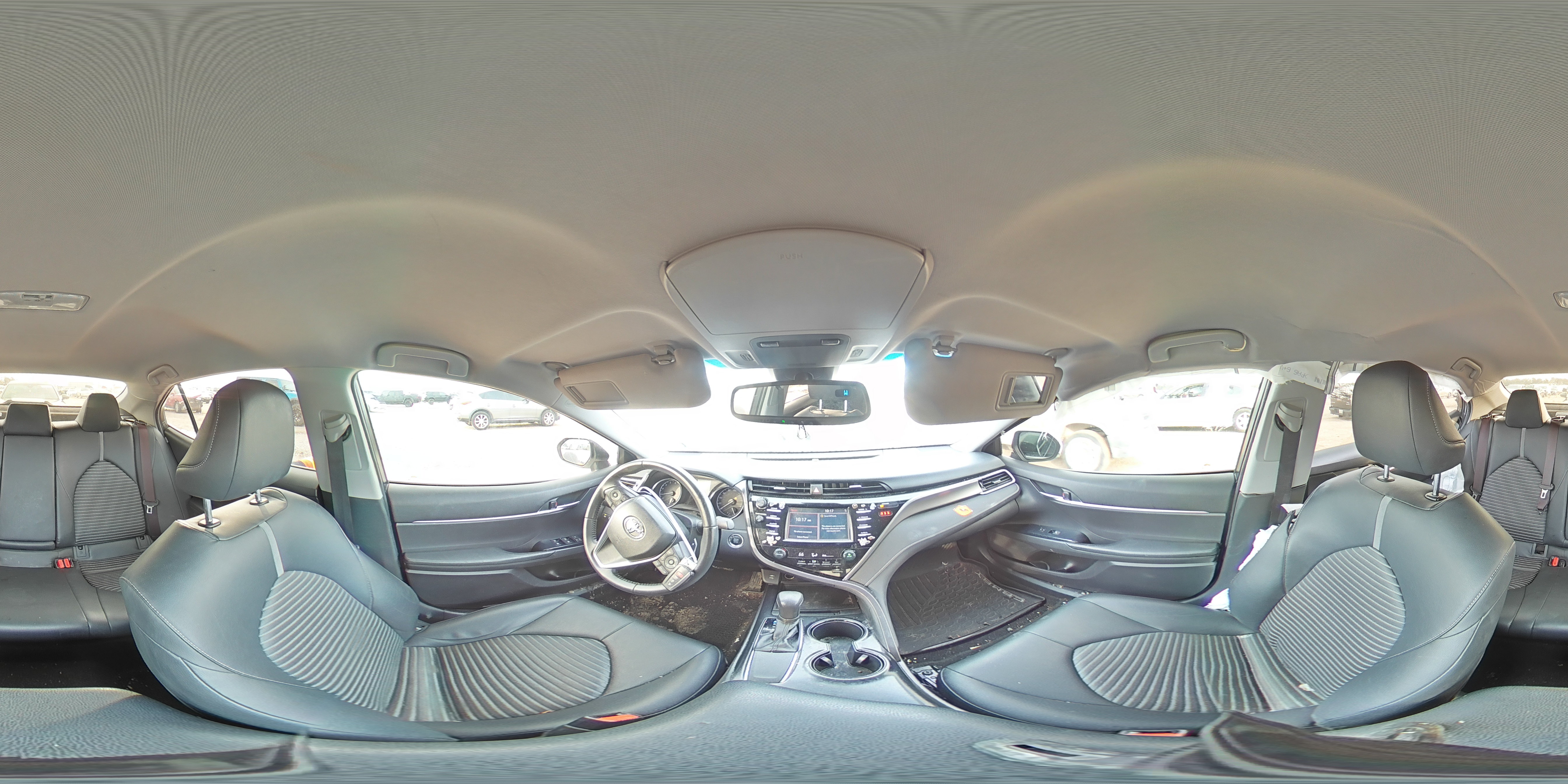 2018 Toyota Camry - Image 13