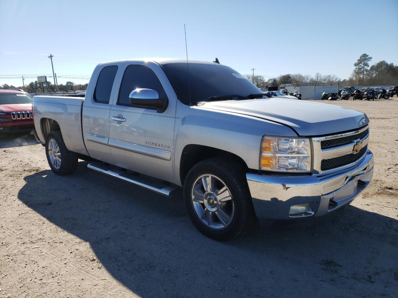 2012 Chevrolet Silverado - Image 4