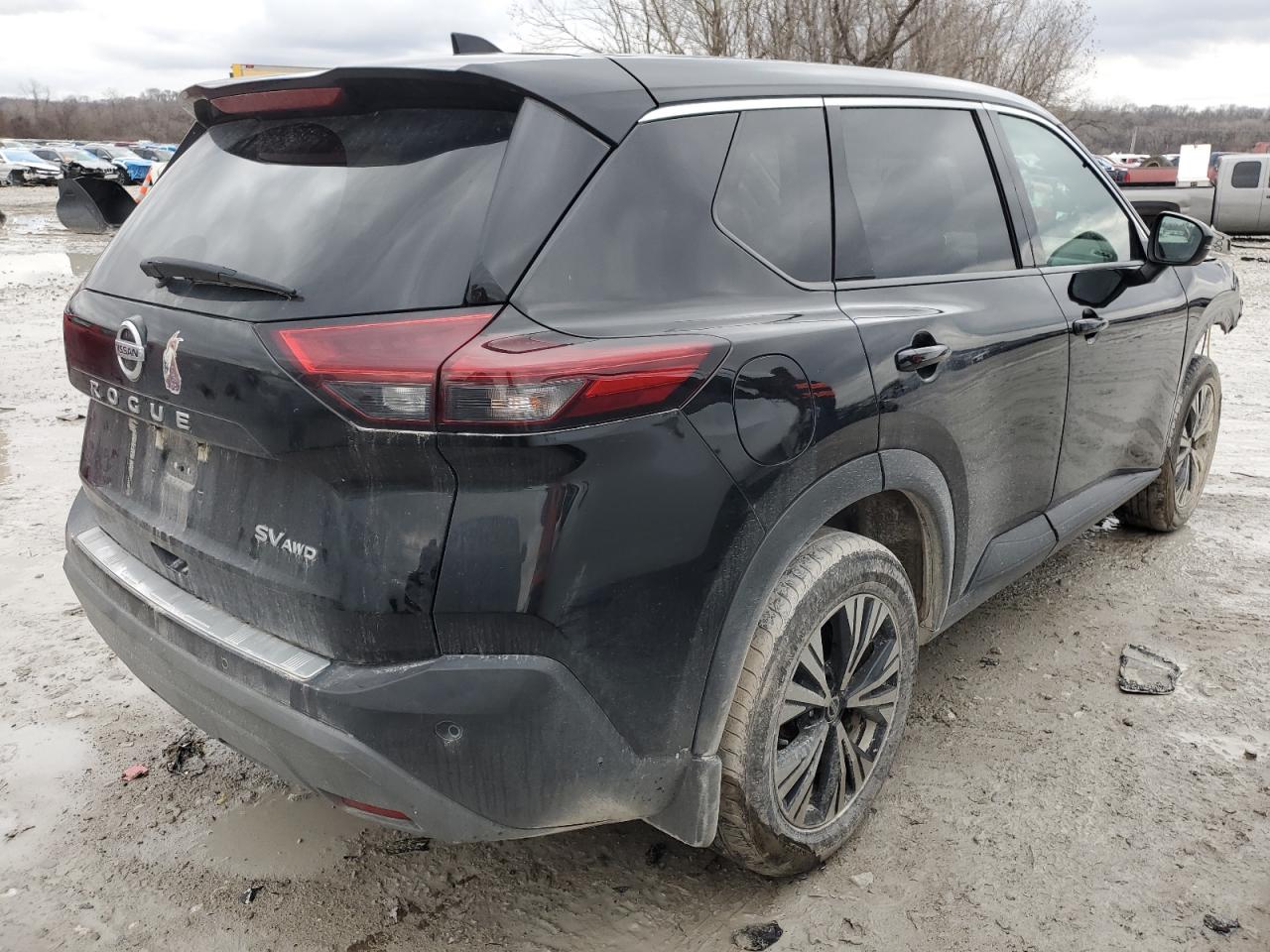 2021 Nissan Rogue - Image 3