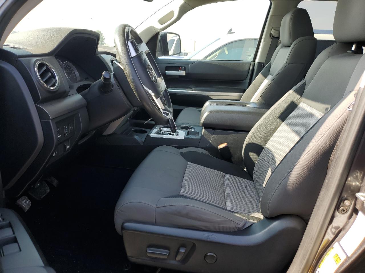 2016 Toyota Tundra - Image 7