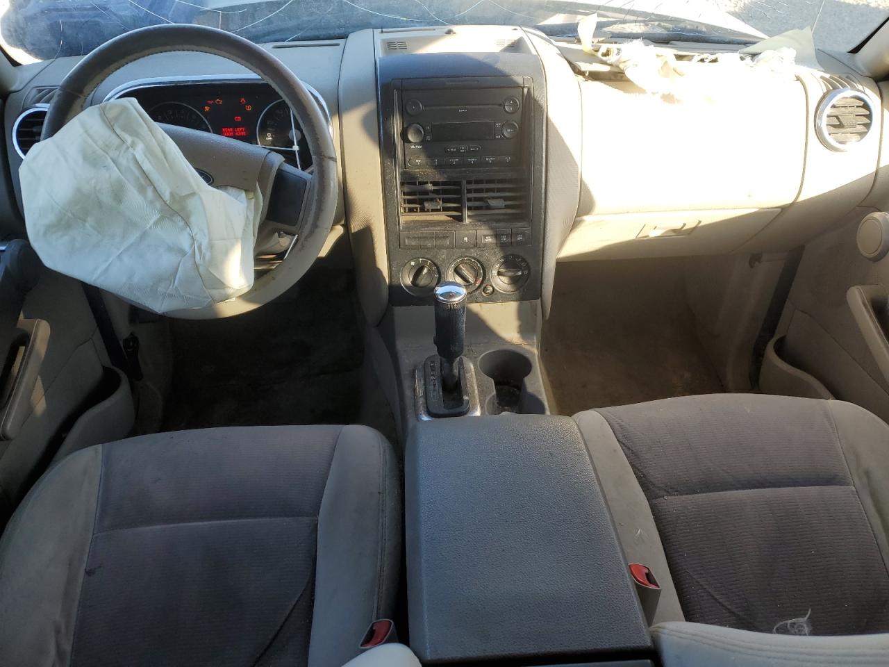 2007 Ford Explorer - Image 8