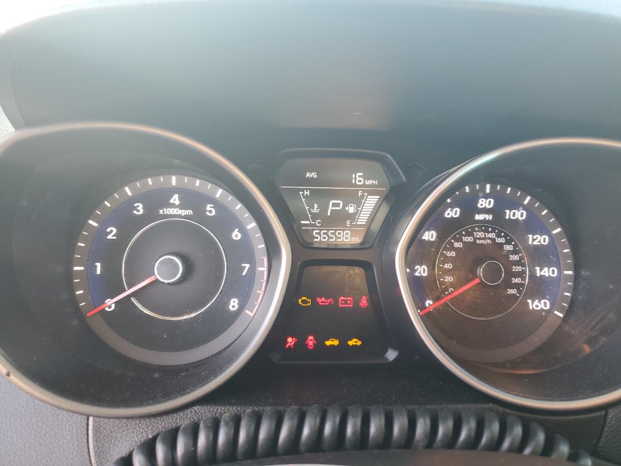 2016 Hyundai Elantra - Image 9