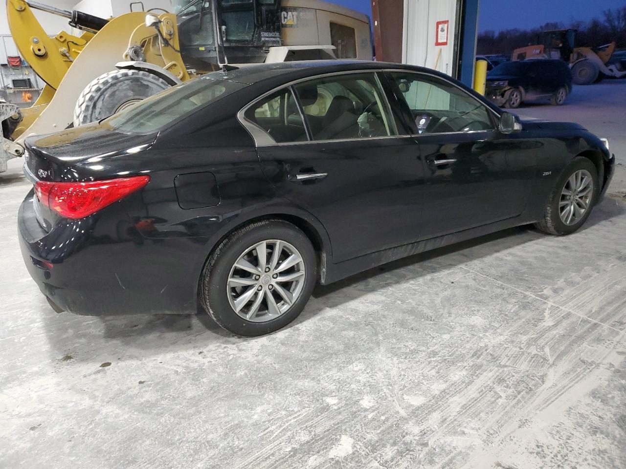 2016 Infiniti Q50 - Image 3