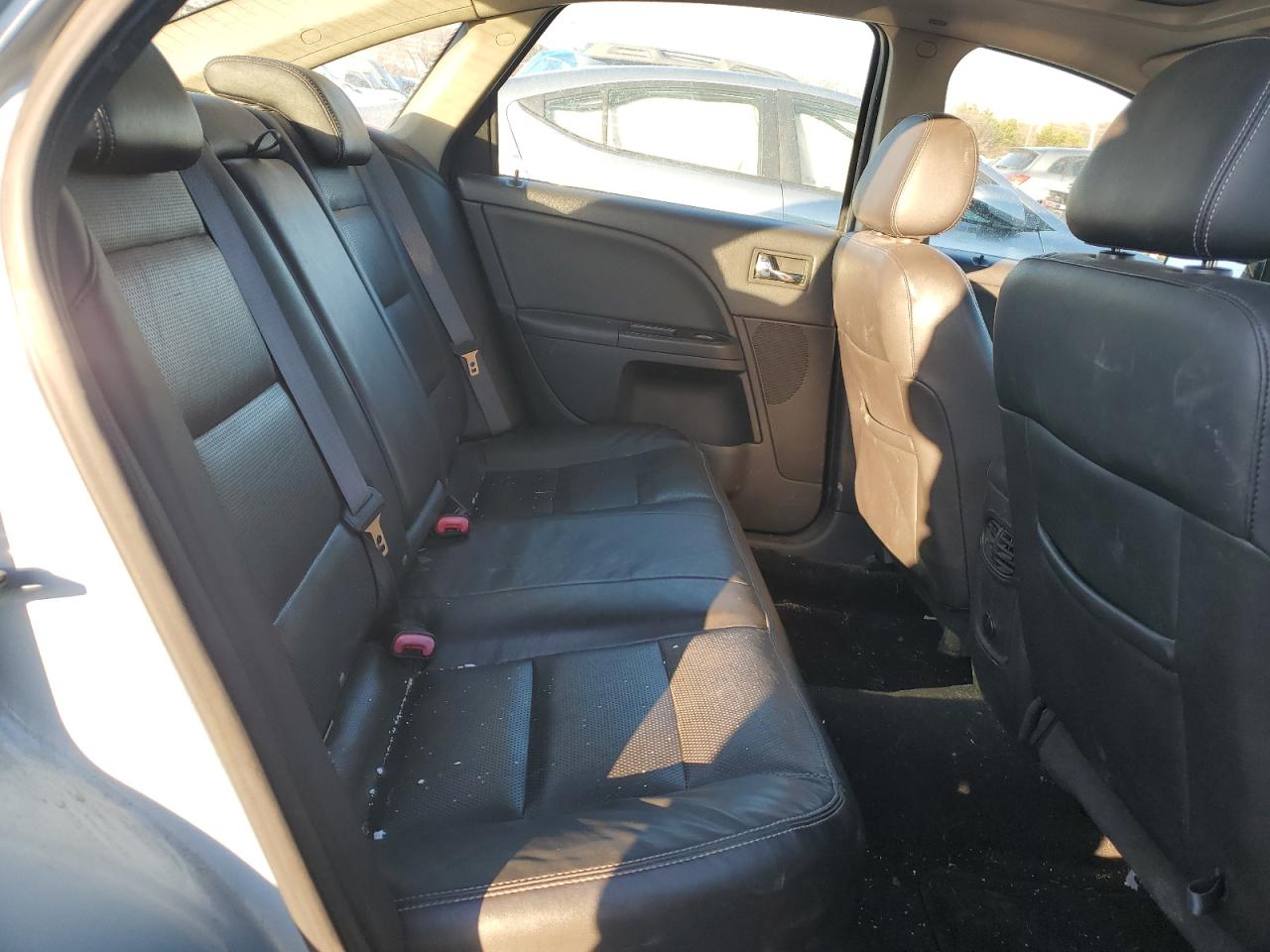 2008 Ford Taurus - Image 10