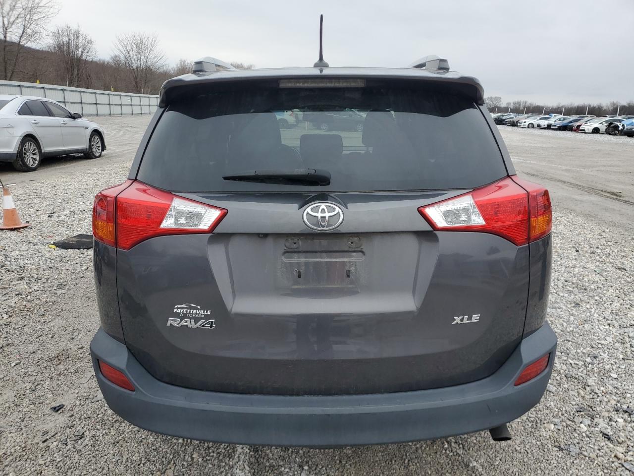 2015 Toyota RAV 4 - Image 6
