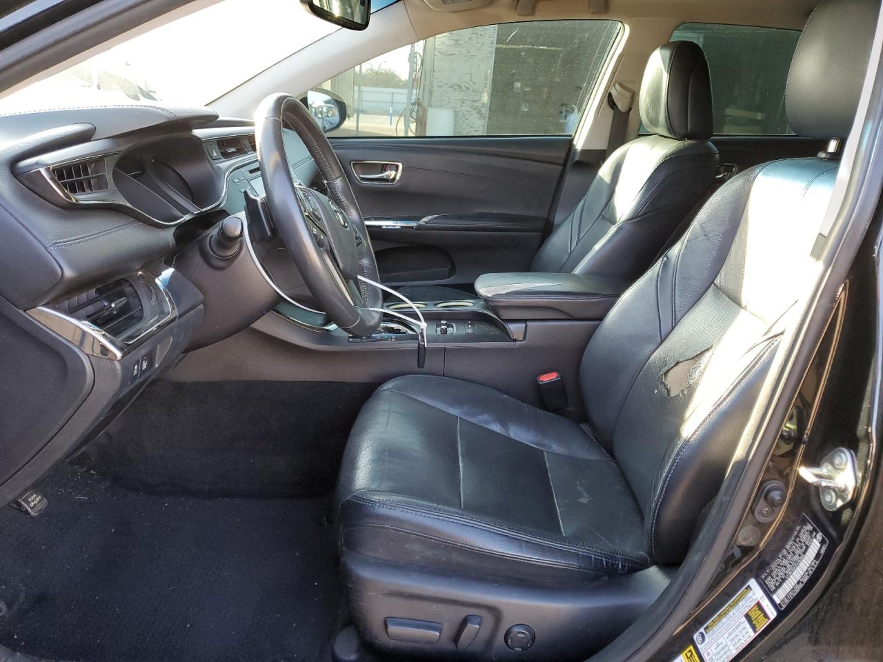 2015 Toyota Avalon - Image 7