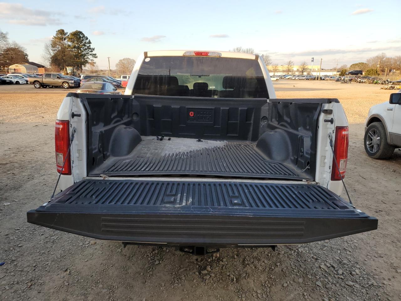 2015 Ford F-150 - Image 6