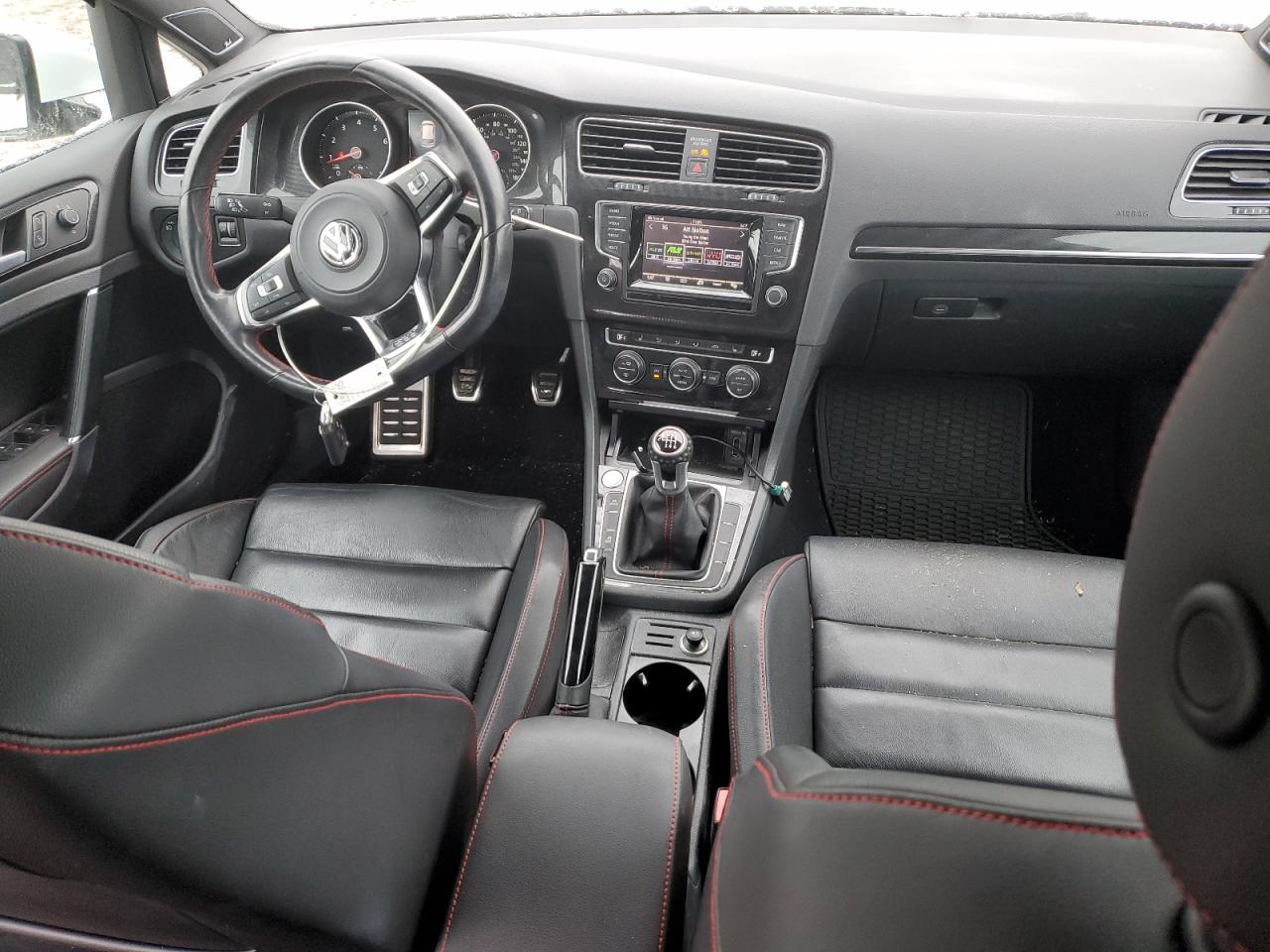 2015 Volkswagen GTI - Image 8