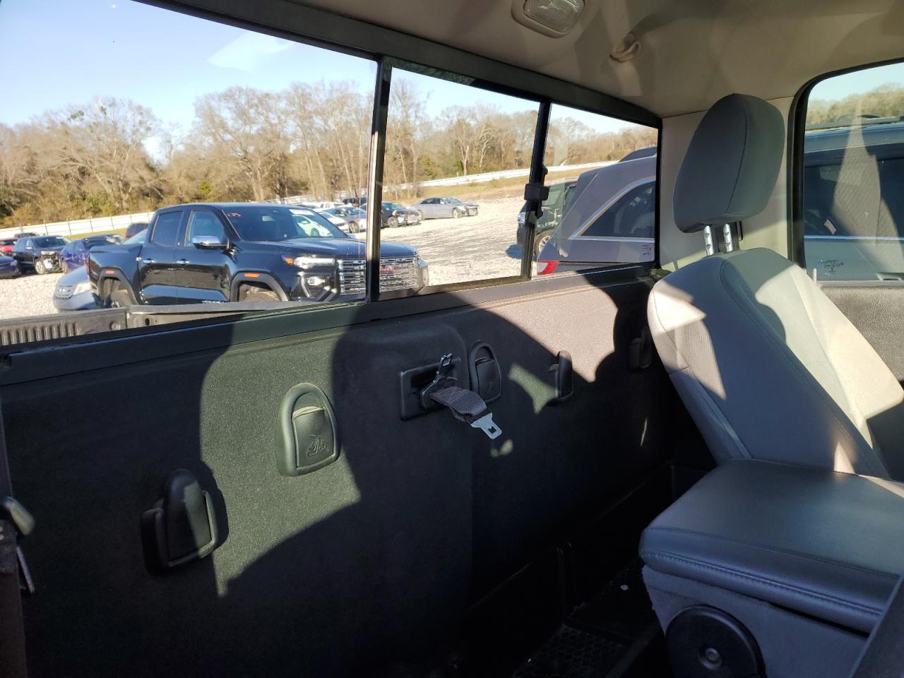 2016 RAM 1500 - Image 10