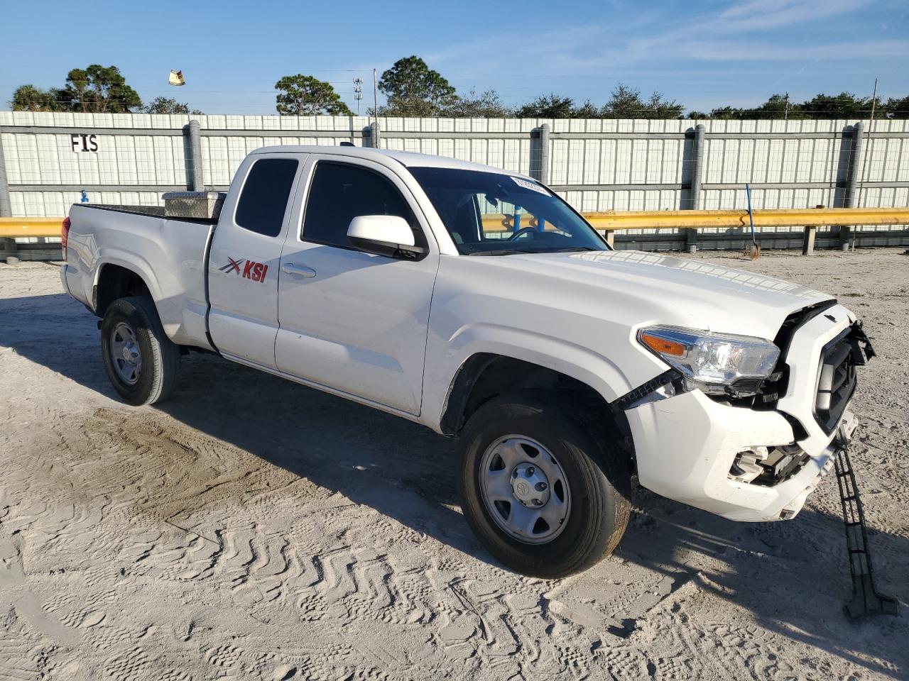 2022 Toyota Tacoma - Image 4