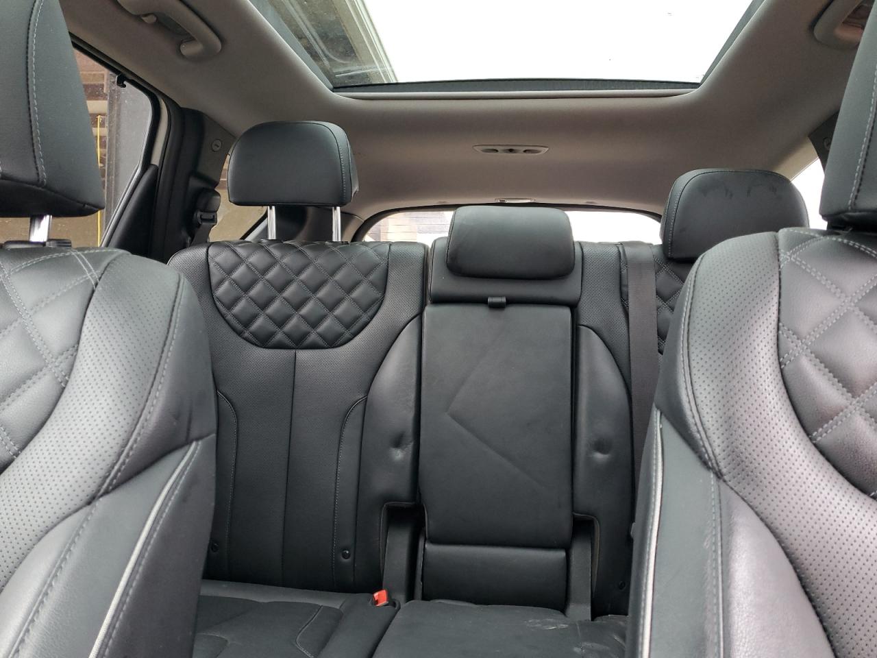 2022 Hyundai Santa Fe - Image 10