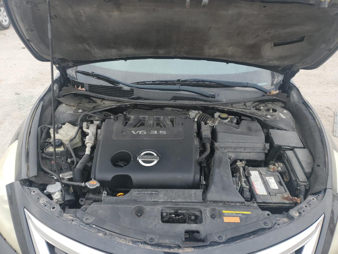 2013 Nissan Altima - Image 12