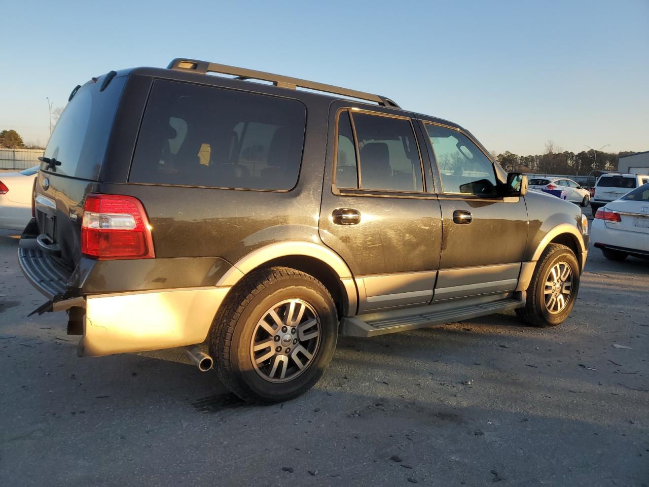2014 Ford Expedition - Image 3