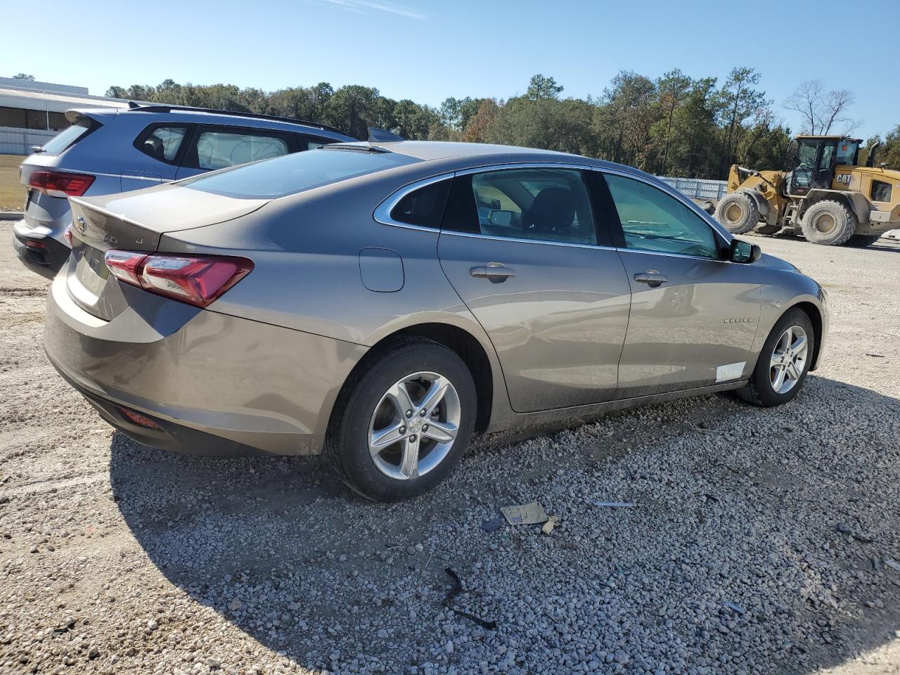 2022 Chevrolet Malibu - Image 3
