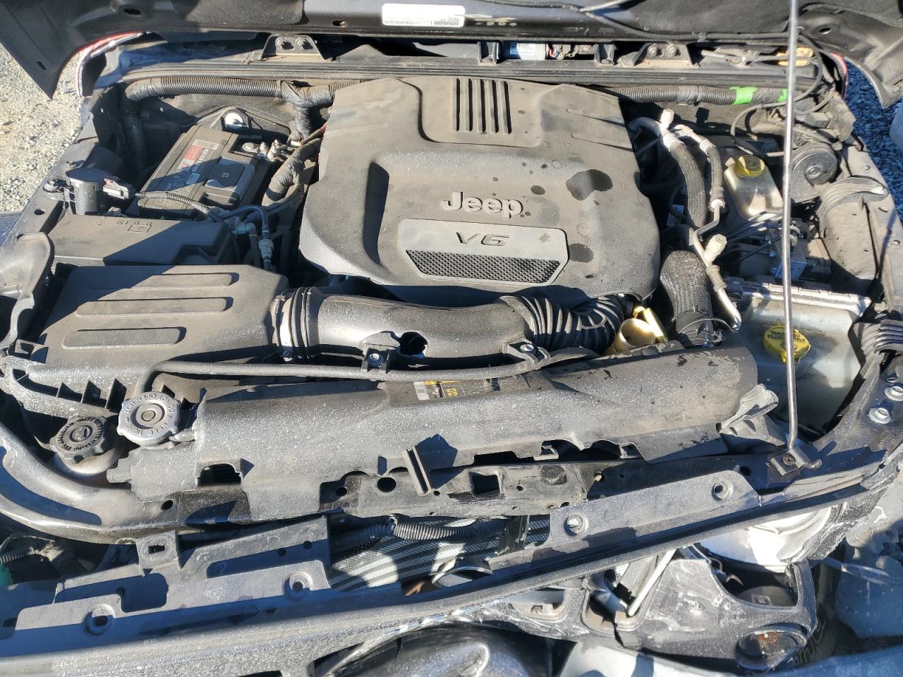 2018 Jeep Wrangler - Image 11
